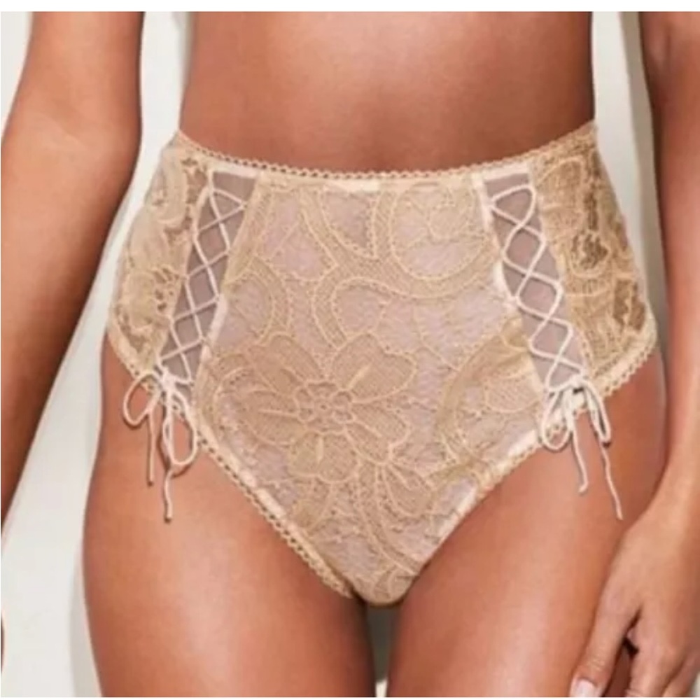 NWT Victorias Secret high waist thong cream embroidered lace-up panty